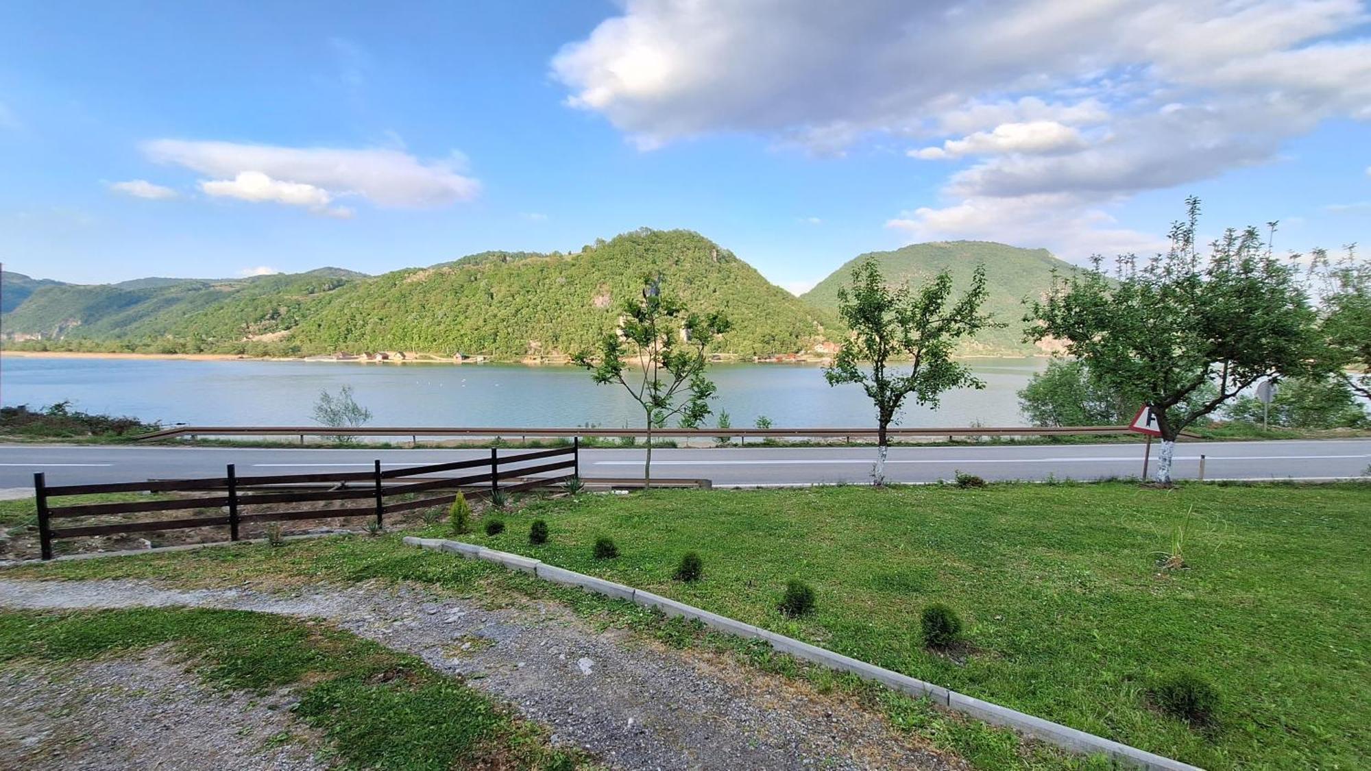 Dijanin Konak Zvornik Exterior foto